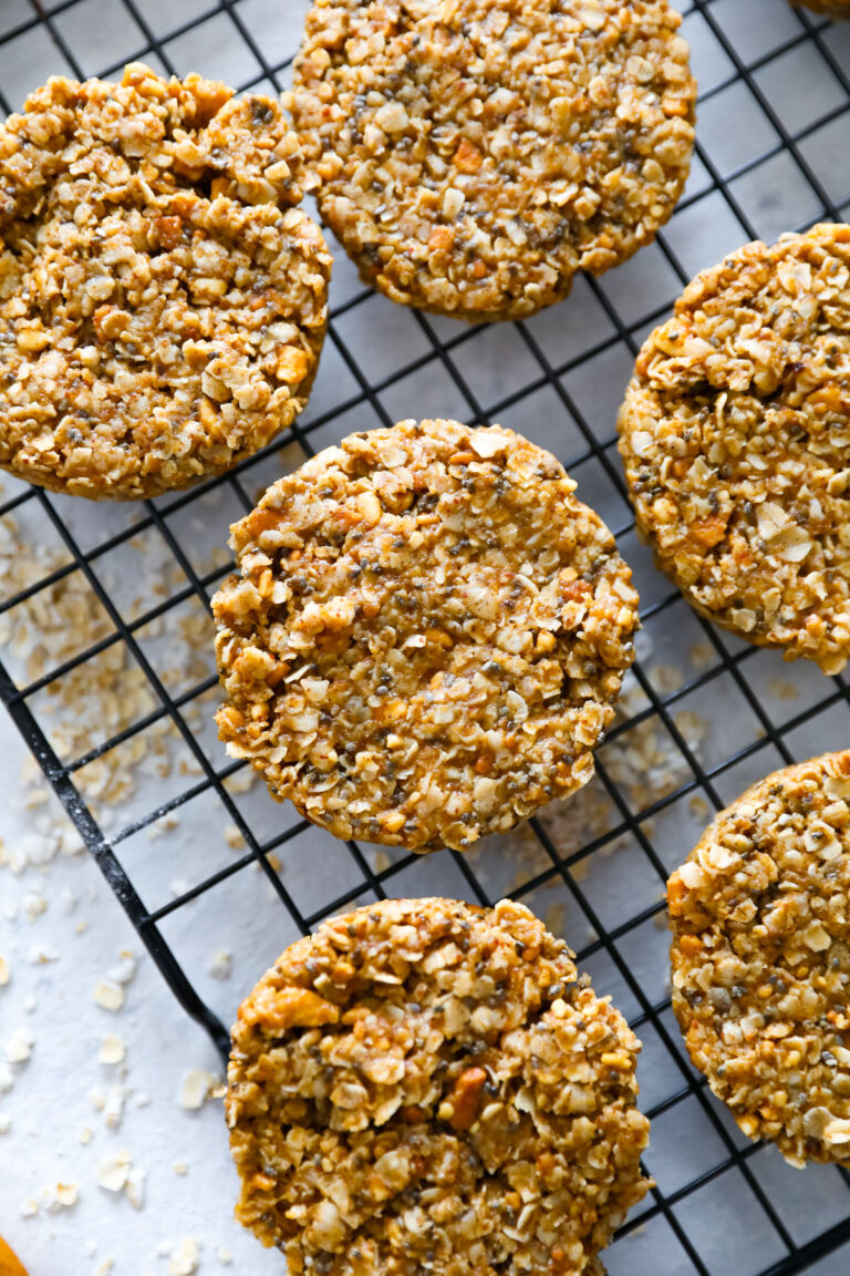 Galletas de avena con mantequilla de maní sin hornear