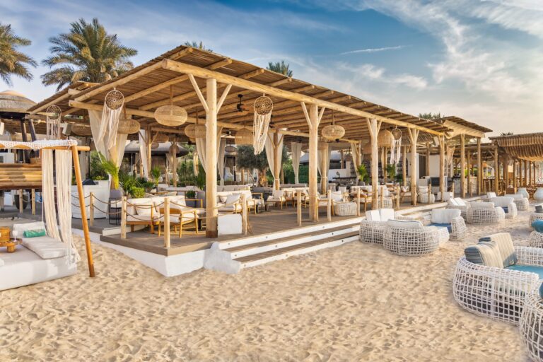 Reseña: Laguna Beach Taverna – BBC Good Food Middle East