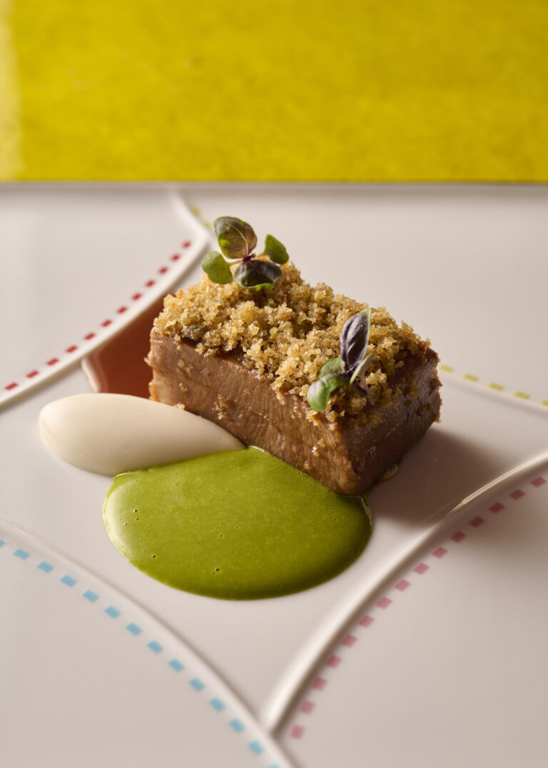 Plato icónico: Lingua en salsa verde