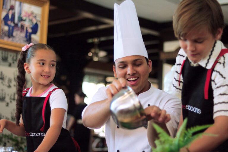 Dirígete a Anantara The Palm Dubai para recibir clases de “Cucharas de especias para niños”