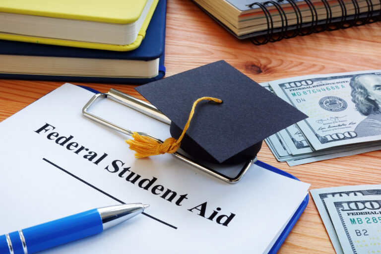 ¿Cuándo es la fecha límite de FAFSA en 2024?
