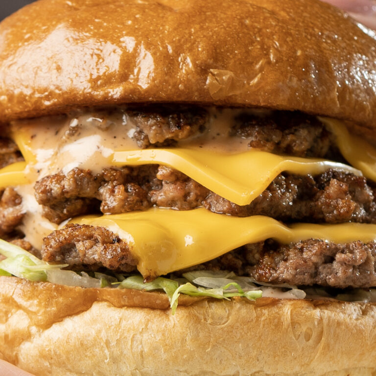 Por qué Sold Out en Khobar es un lugar de hamburguesas de visita obligada