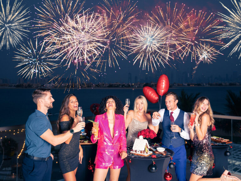 Celebre la temporada festiva en Th8 Palm Beach Resort, Vignette Collection by IHG