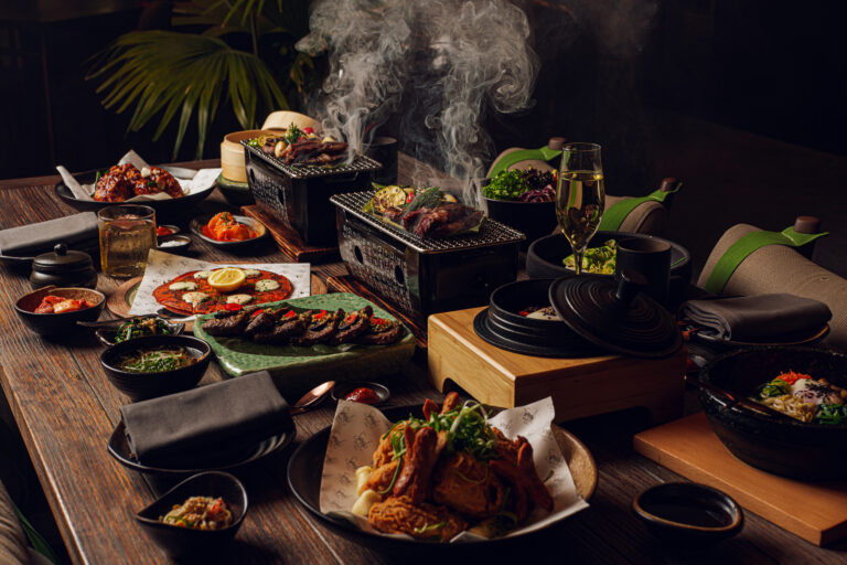 Prepárese para un 2025 apasionante con los miércoles Wagyu de Smoki Moto y las celebraciones de Año Nuevo