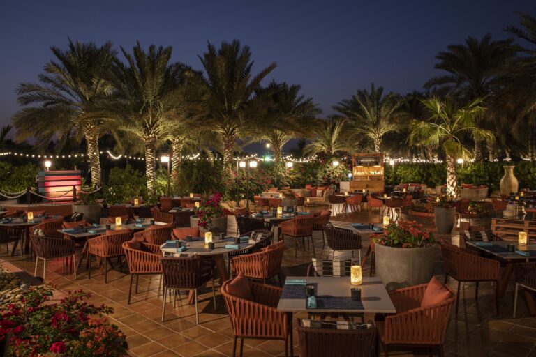 Experimente un iftar mágico en Al Khaima, Le Royal Meridien Beach Resort & Spa